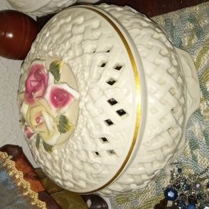 Gorgeous ceramic Rose Dish